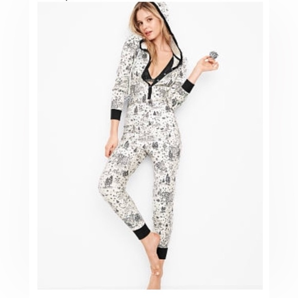 Victoria Secret 2017 Pom Pom Thermal Black Ivory Fairisle One Piece bodysuit PJ